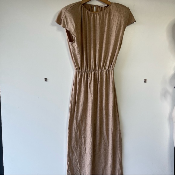 Wayf tan padded shoulder midi dress - Picture 3 of 6